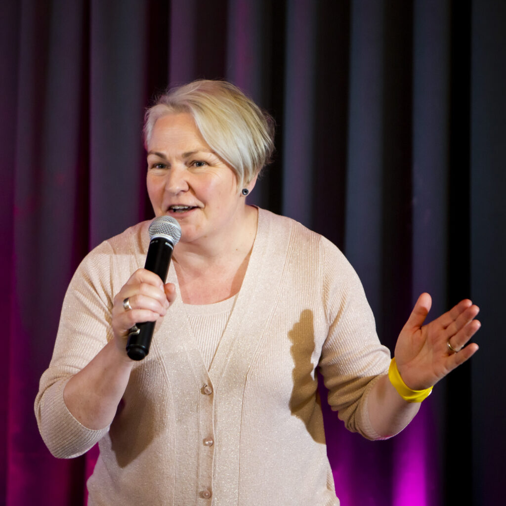 Helen Zeida, speaker training programme for women with live event recording