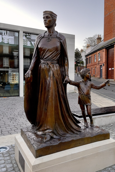 Women's Voices - statue